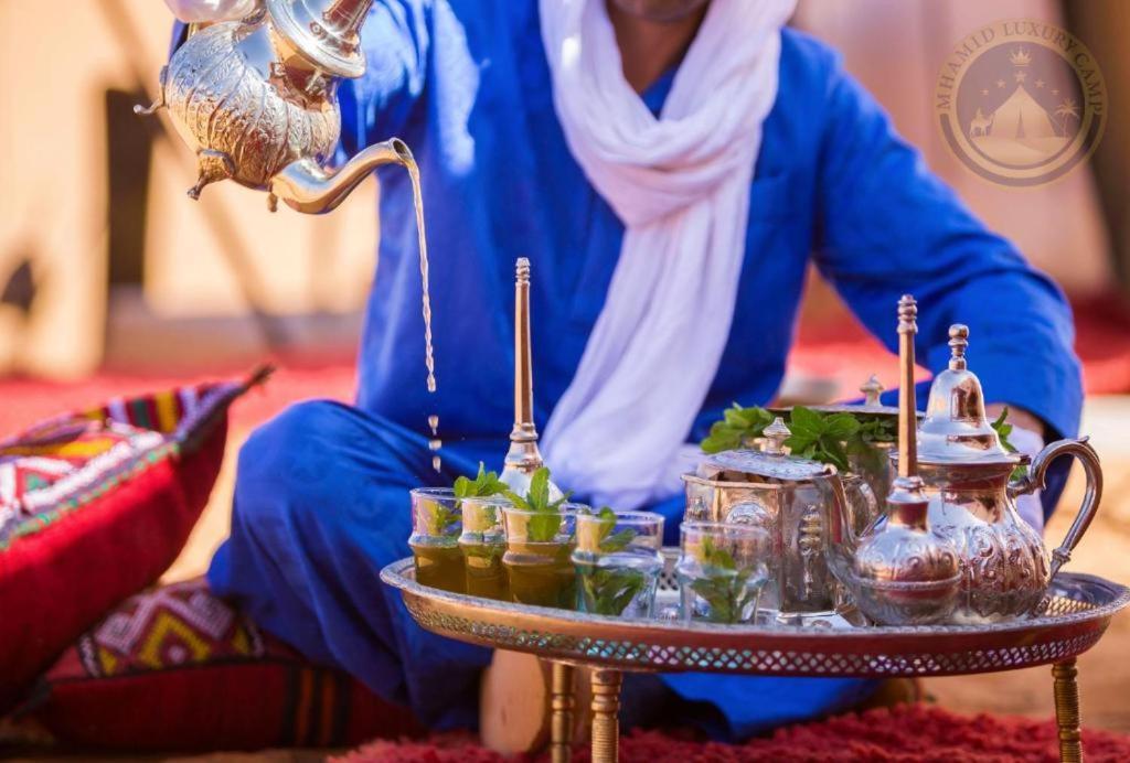 Camp Sahara Majestic Bed & Breakfast Мхамид Екстериор снимка