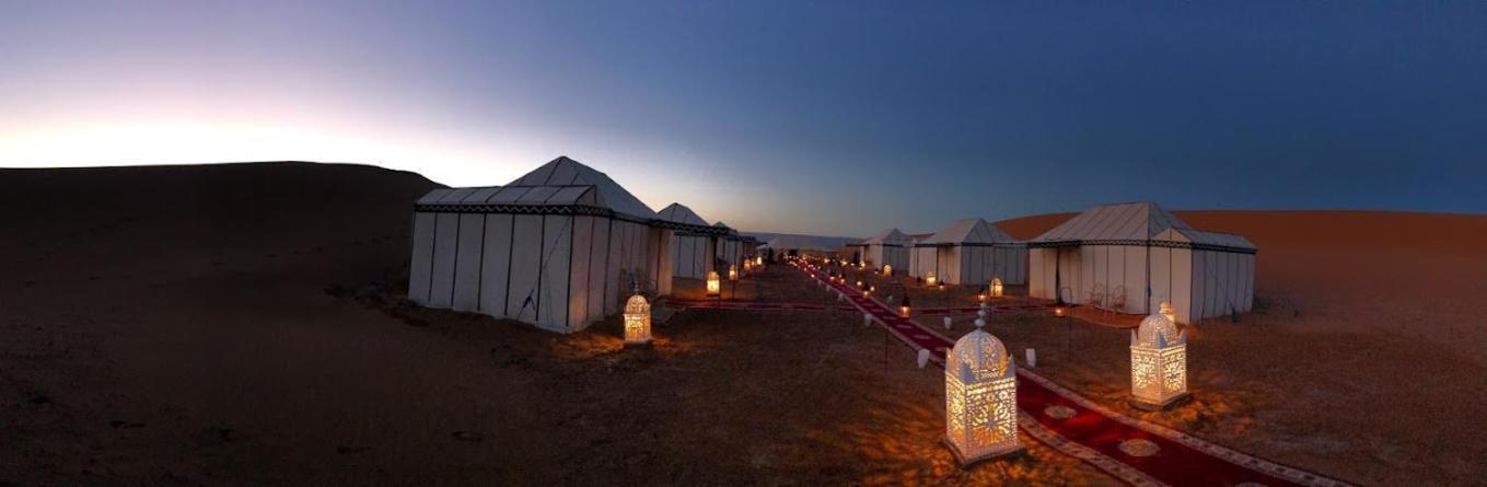 Camp Sahara Majestic Bed & Breakfast Мхамид Екстериор снимка