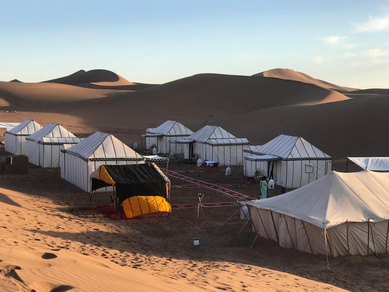 Camp Sahara Majestic Bed & Breakfast Мхамид Екстериор снимка