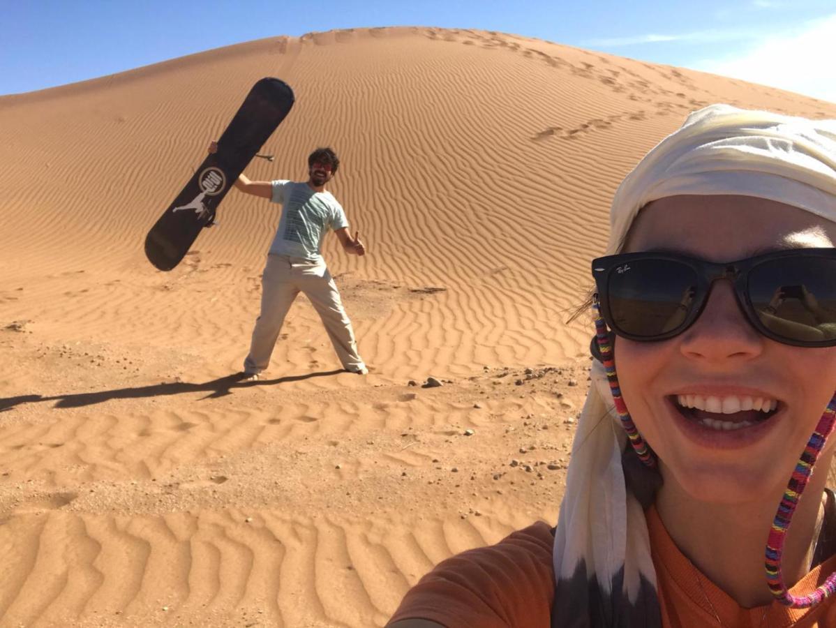 Camp Sahara Majestic Bed & Breakfast Мхамид Екстериор снимка