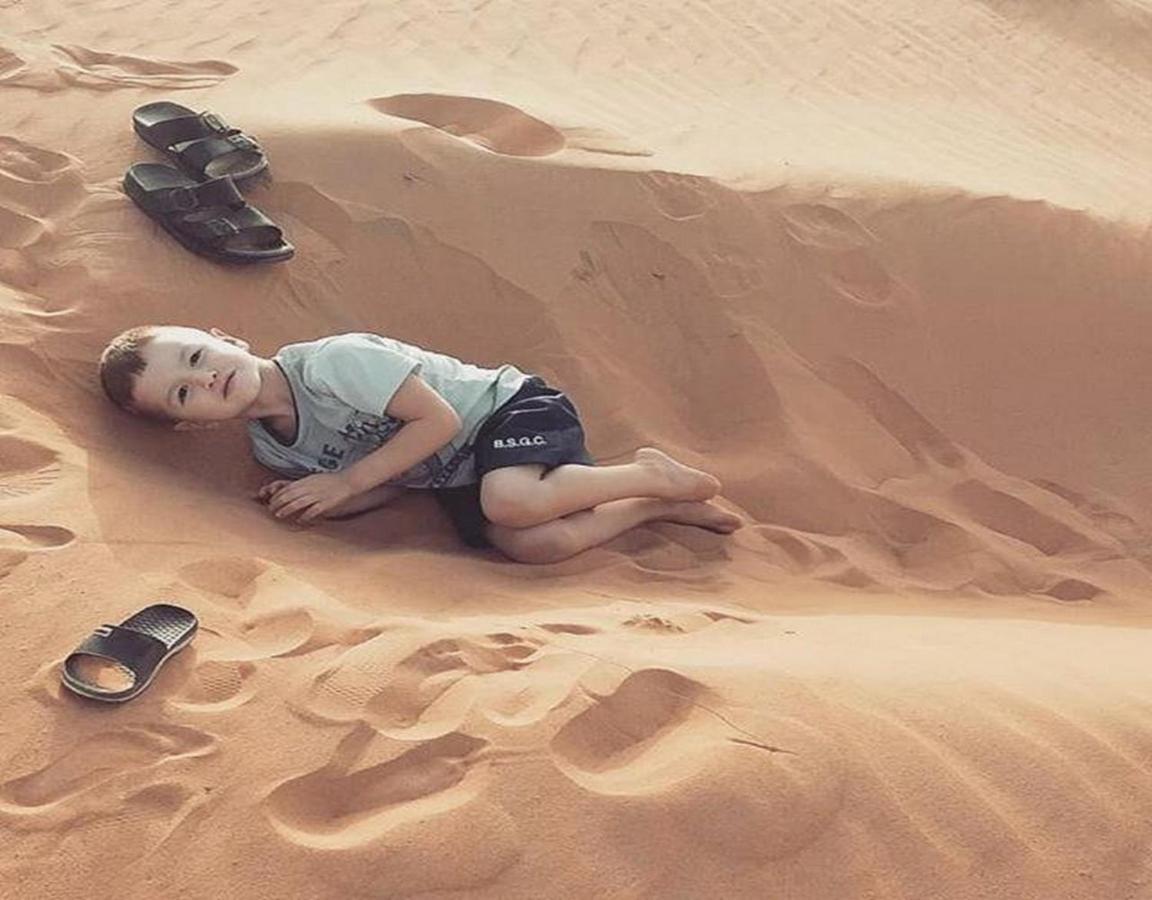 Camp Sahara Majestic Bed & Breakfast Мхамид Екстериор снимка